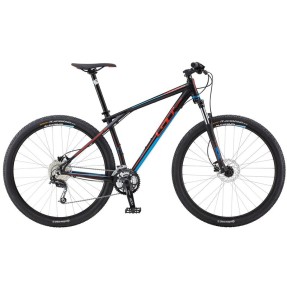 Bicicleta Mountain Bike GT 27 Marchas Aro 29 Suspensão Dianteira Freio a Disco Karakoram Comp
