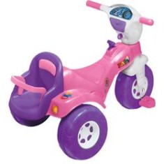 Triciclo com Pedal Magic Toys Tico-Tico Baby